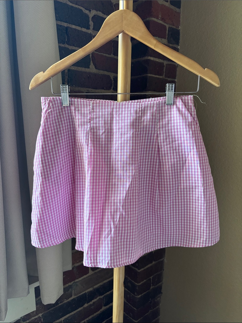 HYFVE Pink Gingham Women’s Skirt Shorts Size S